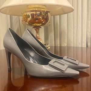 ROGER VIVIER. heels gray color,size 41.